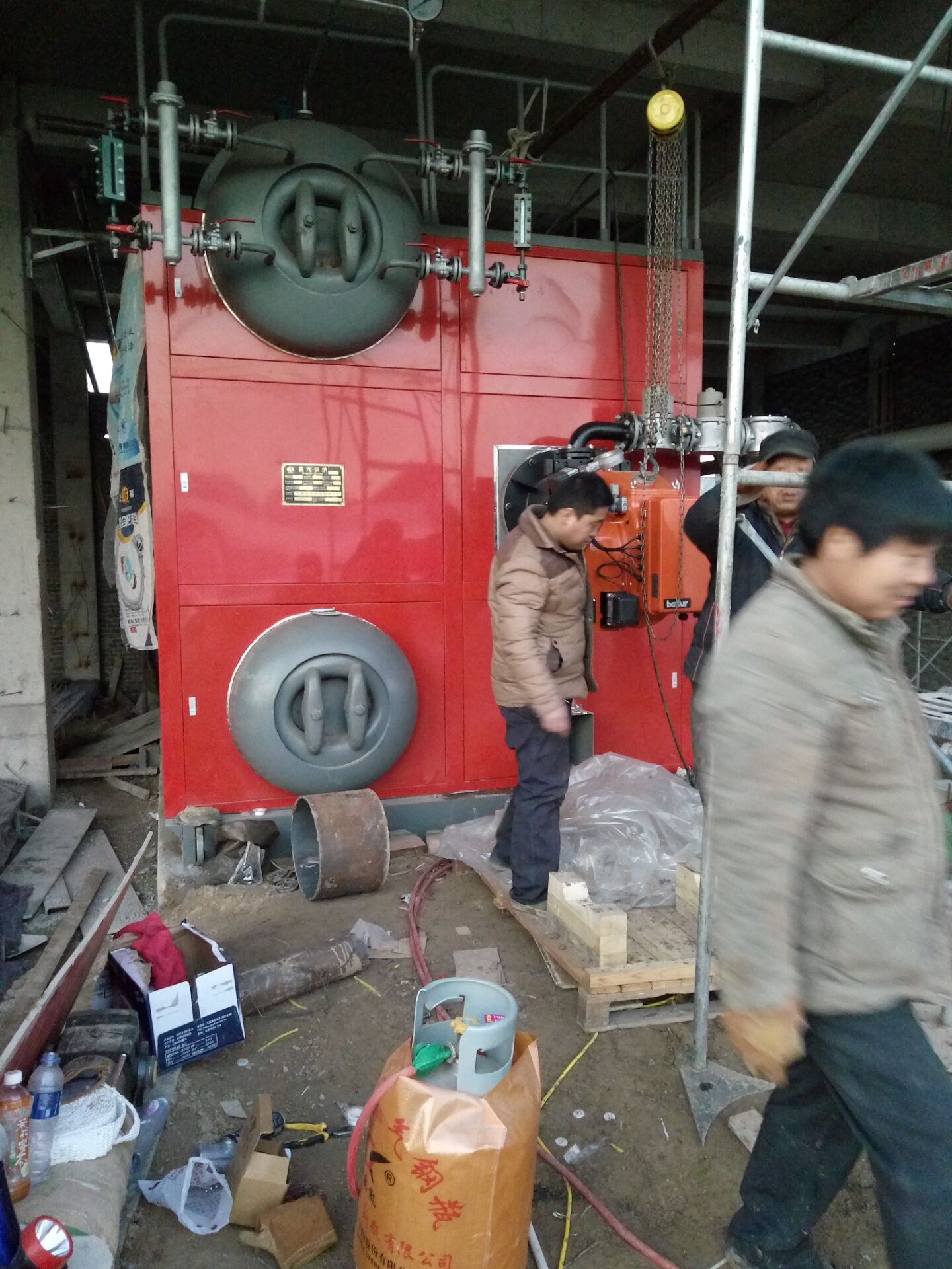 裕华安踏集团商丘生产基地6吨16公斤燃气蒸汽锅炉